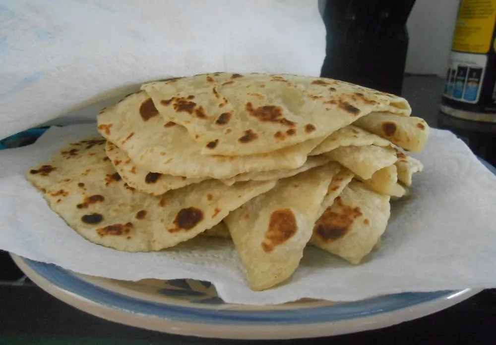 Roti Fiji, 1. Topoi, 2. Palusami, 3. Kokoda, 4. Honey Cake, 5. Vakalavalava, 6. Purini, 7. Roti Fiji, 8. Babakau, 9. Ikan Suruwa, 10. Murukku