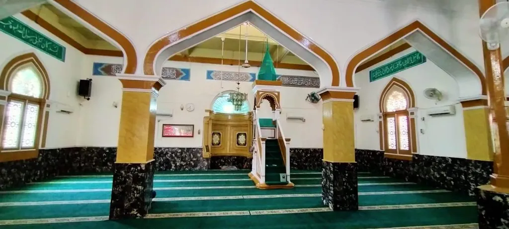 Masjid Raya Binjai, 1. Masjid Raya Binjai, 2. Kuil Shri Mariamman, 3. Tanah Lapang Merdeka Binjai, 4. Taman Selfie Binjai, 5. Ovany Water Park, 6. Taman Balita Kota Binjai, 7. Pasar Kaget Binjai, 8. Taman Edukasi Binjai, 9. Stasiun Binjai, 10. Pantai Florida