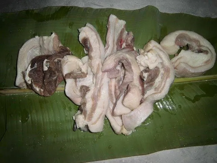 Ni’Owuru, 1. Babae, 2. Gowi Nifufu, 3. Hambae Nititi, 4. Silio Guro, 5. Ni’Owuru, 6. Kofo-kofo, 7. Lehendalo Nifange, 8. Tamboyo, 10. Fakhe Nifalogu, 11. Nibini Ogo, 12. Gaolo Bekhu, 13. Harinake, 14. Bawi Niasoni