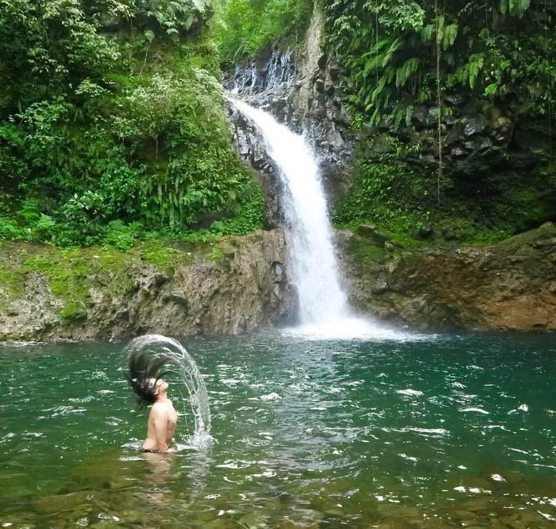 Air Terjun Bialo, 1. Air Terjun Simoko, 2. Air Terjun Bissappu, 3. Air Terjun Bialo, 4. Air Terjun Bantimurung Salluang, 5. Air Terjun Cekala, 6. Air Terjun Eremerasa, 7. Air Terjun Ba’ra