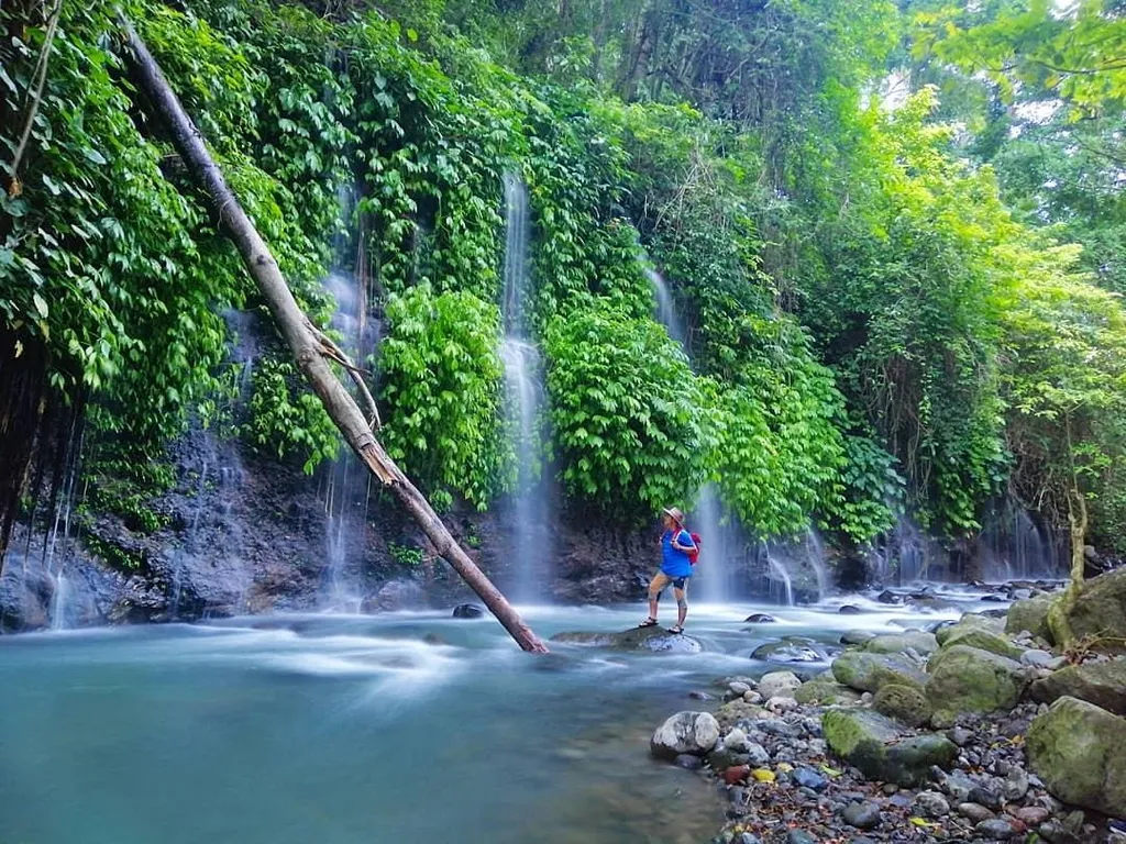 Air Terjun Eremerasa, 1. Air Terjun Simoko, 2. Air Terjun Bissappu, 3. Air Terjun Bialo, 4. Air Terjun Bantimurung Salluang, 5. Air Terjun Cekala, 6. Air Terjun Eremerasa, 7. Air Terjun Ba’ra