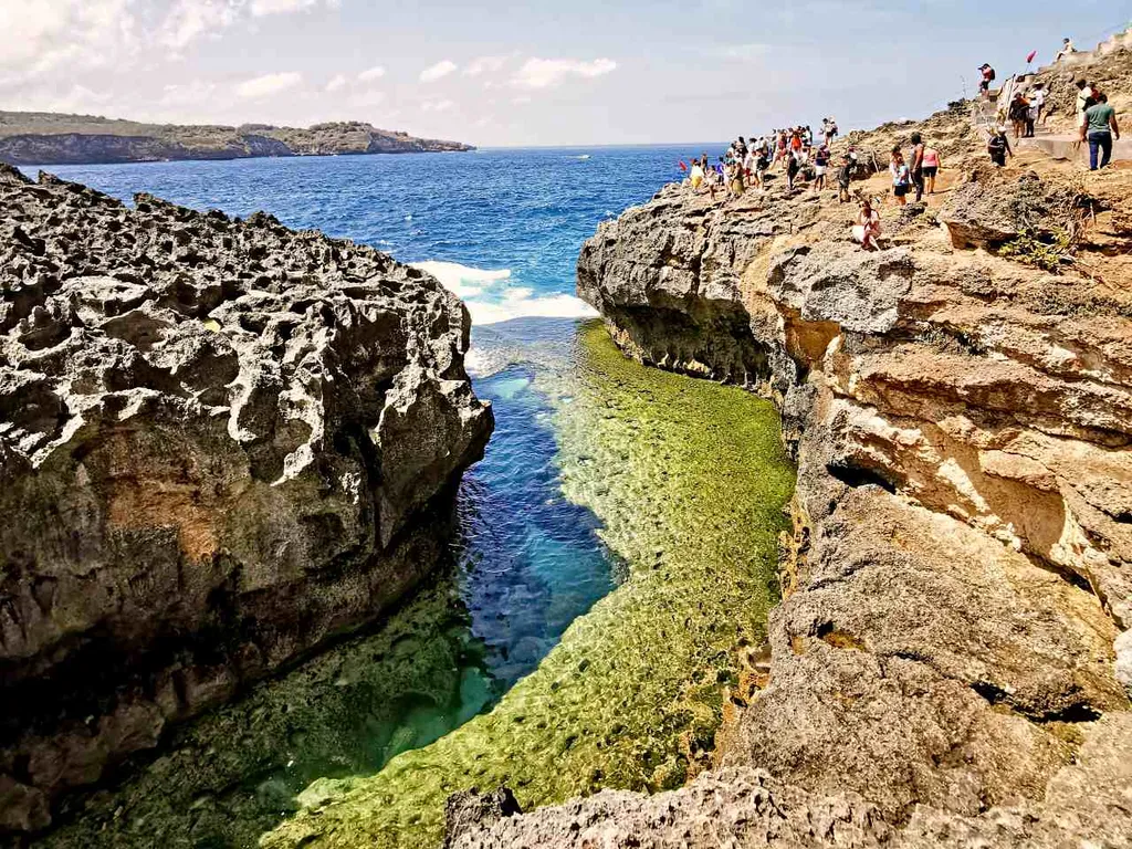 Angel’s Billabong, 1. Kerta Gosa, 2. Pasar Seni Klungkung, 3. Pura Goa Lawah, 4. Desa Kamasan, 5. Goa Jepang Klungkung, 6. Pantai Pasih Uug, 7. Air Terjun Tukad Unda, 8. Angel’s Billabong, 9. Manta Point, 10. Tembeling Water Spring