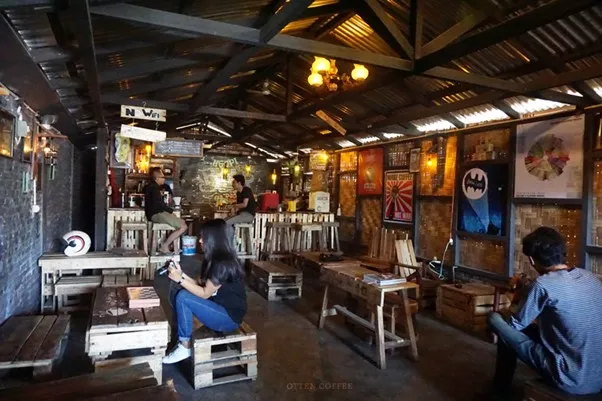 Biji Hitam, 1. Biji Hitam, 2. Jabu Café &amp; Restaurant, 3. Gundaling Farmstead, 4. Pal’s Coffee, 5. De Lila, 6. Café Raymond, 7. Kedai Kopi Purba, 8. BPK Ajimbelang 4, 9. Wajik Bahagia