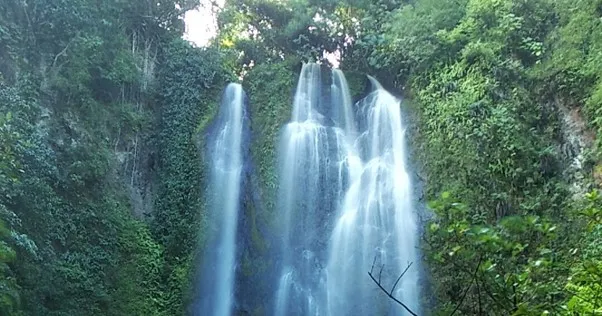 Curug Buton, 1. Curug Citumang, 2. Curug Buton, 3. Curug Jambe Anom, 4. Curug Luhur Pangandaran, 5. Curug Jojogan, 6. Curug Taringgul / Curug Ciparakan, 7. Curug Bojong, 8. Curug Cioray, 9. Curug Bilik, 10. Curug Sanghyang Pangandaran