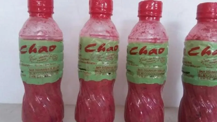 Es Cao, 1. Sop Saudara, 2. Kue Dange, 3. Es Cao, 4. Abon Ikan Bandeng, 5. Udang Khas Pangkep, 6. Ikan Bandeng Tanpa Duri atau Baduri, 7. Kerupuk Kepiting Rajungan