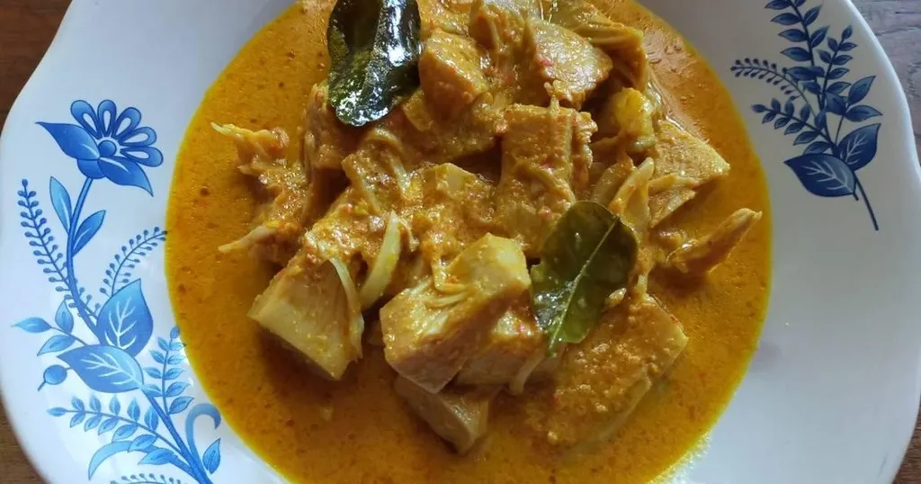 Gulai Cubadak, 1. Gulai Tambusu, 2. Gulai Cubadak, 3. Gulai Kapalo Lauak, 4. Gulai Gajebo, 5. Gulai Banak, 6. Gulai Jariang, 7. Gulai Babek, 8. Gulai Itik, 9. Gulai Masin, 10. Gulai Cancang, 11. Gulai Pucuak Ubi, 12. Gulai Tunjang