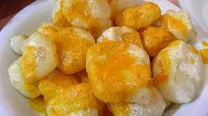 Karupuk Jangek, 1. Batiah, 2. Galamai, 3. Rendang Telur Kering, 4. Rendah Runtiah, 5. Rendang Paru, 6. Kerupuk Sanjai, 7. Bareh Randang, 8. Karupuk Jangek, 9. Pangek Cubadak, 10. Saluang