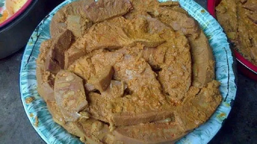 Pangek Cubadak, 1. Galamai, 2. Batiah, 3. Rendang Talua, 4. Pangek Cubadak, 5. Gulai Paluik, 6. Rendang Runtiah, 7. Bareh Randang, 8. Katupek Gulai Paku, 9. Rendang Paru, 10. Sate Danguang-Danguang