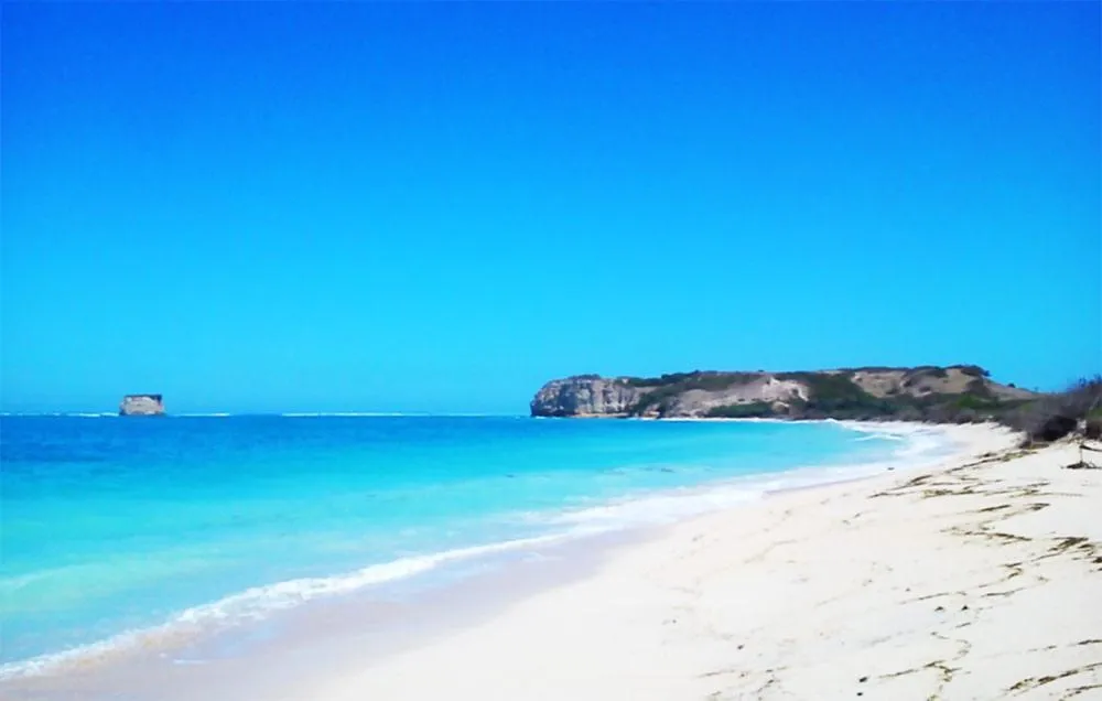 Pantai Kaliantan, 1. Tanjung Bloam, 2. Pantai Tangsi, 3. Pantai Kaliantan, 4. Pantai Ekas, 5. Pantai Sungkun, 6. Pantai Cemara, 7. Pantai Tanjung Perak, 8. Pantai Surga, 9. Pantai Tanjung Ringgit