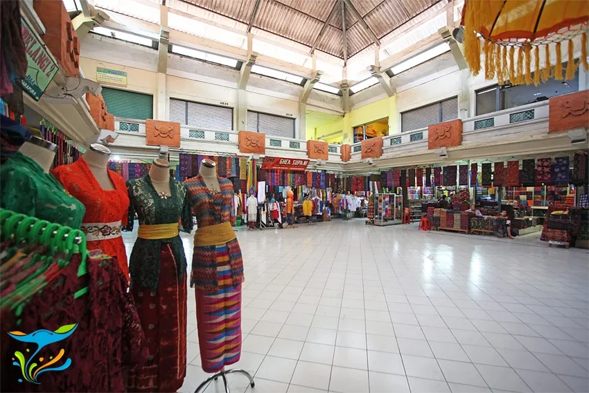 Pasar Seni Klungkung, 1. Kerta Gosa, 2. Pasar Seni Klungkung, 3. Pura Goa Lawah, 4. Desa Kamasan, 5. Goa Jepang Klungkung, 6. Pantai Pasih Uug, 7. Air Terjun Tukad Unda, 8. Angel’s Billabong, 9. Manta Point, 10. Tembeling Water Spring
