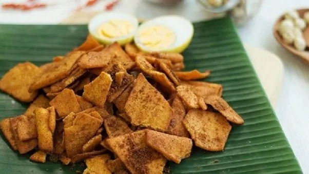 Rendang Talua, 1. Galamai, 2. Batiah, 3. Rendang Talua, 4. Pangek Cubadak, 5. Gulai Paluik, 6. Rendang Runtiah, 7. Bareh Randang, 8. Katupek Gulai Paku, 9. Rendang Paru, 10. Sate Danguang-Danguang