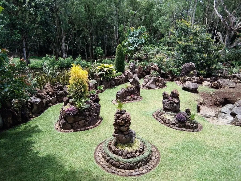 Taman Batu Organik, 1. Taman 1000 Bunga Rumphon Cabe, 2. Curup Buluh Lahat, 3. Bukit Besar, 4. Danau Biru Keban, 5. Bukit Serelo, 6. Pelancu Ulak Pandan, 7. Taman Batu Organik, 8. Green Canyon Pulau Pinang, 9. Agrowisata Tanjung Sakti, 10. Penangkaran Gajah Lahat