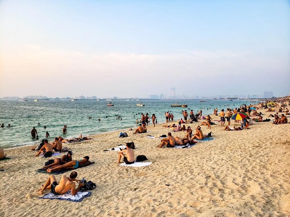 Marina Beach, 1. JBR Open Beach, 2. Al Sufouh Beach, 3. Sunset Beach, 4. Kite Beach, 5. Al Mamzar Beach Park, 6. Jumeirah Beach Park, 7. La Mer Beach, 8. Marina Beach, 9.  Al Khan Beach, Sharjah, 10. Jebel Ali Beach