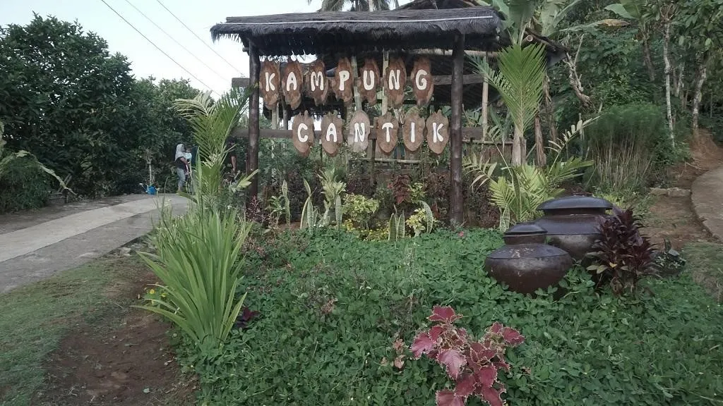 Desa Wisata Pandanrejo, 1. Desa Wisata Dieng Kulon, 2. Desa Wisata Sangiran, 3. Desa Wisata Pandanrejo, 4. Desa Wisata Cikakak, 5. Desa Wisata Karanganyar, 6. Desa Wisata Sumberbulu, 7. Desa Wisata Candirejo, 8. Desa Wisata Panusupan, 9. Desa Wisata Lerep, 10. Desa Wisata Kementul