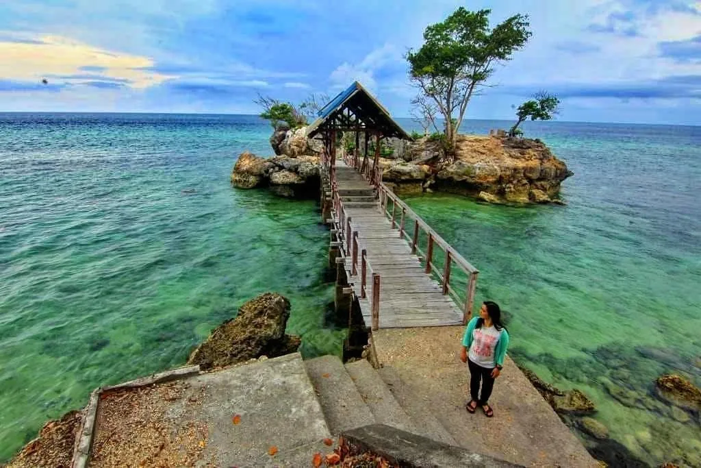 Pantai Ujung Tiro, 1. Pantai Marumasa, 2. Pantai Apparalang, 3. Pantai Tanjung Bira, 4. Pantai Bara, 5. Pantai Ujung Tiro, 6. Pantai Kaluku, 7. Pantai Mandala Ria, 8. Pantai Panrang Luhu, 9. Pantai Kasuso, 10. Pantai Samboang