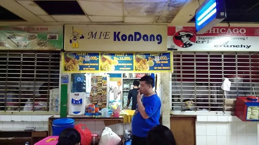 Mie Kondang, 1. Mie Kondang, 2. Mie Ayam Bakso Yunus, 3. Mie Ayam Bangka Asan, 4. Bakso So-Un &amp; Mie Ayam TTD.47, 5. Mie Ayam Senjaya, 6. Mie Ayam Ceker Bandung, 7. Mie Ayam Fatmawati, 8. Mie Ayam Sari Rasa Pak Rudi, 9. Mie Ayam Dedy
