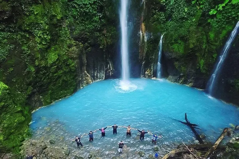 Air Terjun Dua Warna, 1. Danau Linting, 2. The Le Hu Garden, 3. Air Terjun Dua Warna, 4. Pulau Siba, 5. Pantai Salju, 6. Maha Vihara Maitreya, 7. Kampung Ladang Outbond, 8. Armaya Wisata Alam, 9. Pemandian Alam Tirta Sayum Sabah, 10. Air Terjun Lembah Loknya