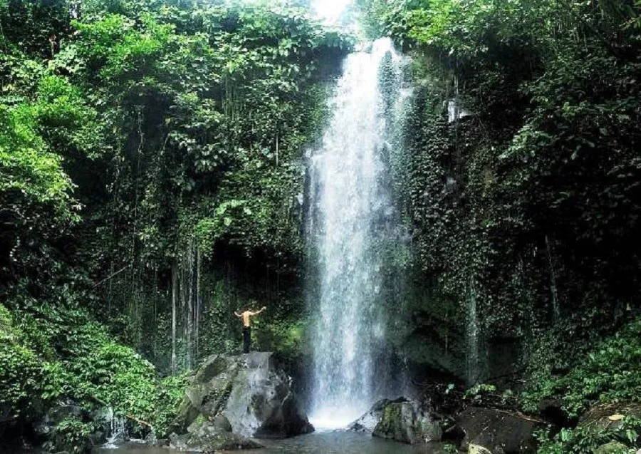 Air Terjun PU, 1. Air Terjun Tangga Seribu, 2. Suban Air Panas, 3. Tebing Suban, 4. Danau Talang Kering Curup, 5. Bukit Basah Dusun Sawah, 6. Air Terjun Curup Lekat, 7. Pesona 88 Curup, 8. Air Terjun PU