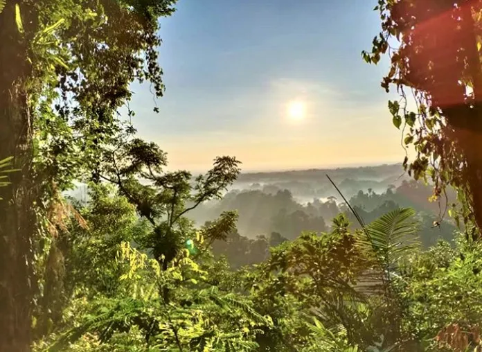 Cagar Alam Sibolangit, 1. Air Terjun Sampuren Putih, 2. Air Terjun Dua Warna, 3. Hill Park Sibolangit, 4. Air Terjun Satu Hati, 5. Pemandian Alam Tirta Sayum Sabah, 6. Pemandian Alam Sembahe, 7. Negeri Suah, 8. Cagar Alam Sibolangit, 9. Bumi Perkemahan Pramuka Sibolangit, 10. Taman Dewi Sibolangit