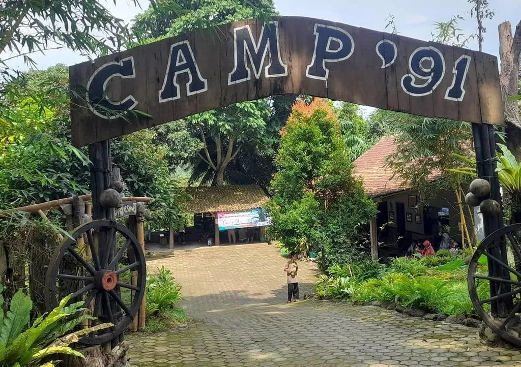 Camp 91, 1. Kampung Vietnam, 2. Lengkung Langit, 3. Lengkung Langit 2, 4. Tahura WAR Lampung, 5. Lembah Durian Farm &amp; Stable, 6. Camp 91, 7. Batu Lapis Sumber Agung, 8. Lembah Naga Kedaung