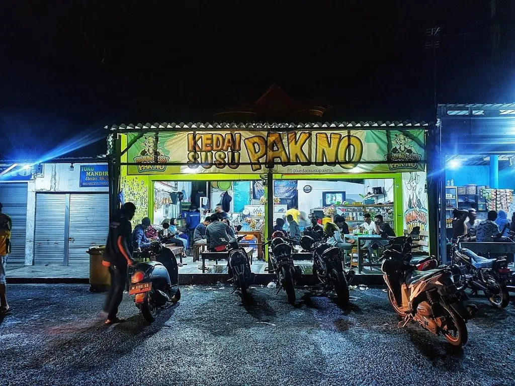 Kedai Susu Segar Pak No, 1. Landscape Café, 2. Gress Sjahdoe, 3. Latarte, 4. Zaqiku Coffee, 5. Nab’s Café, 6. Pacetoz Café, 7. Kedai Susu Segar Pak No, 8. Warung Madjoe Mapan 58758