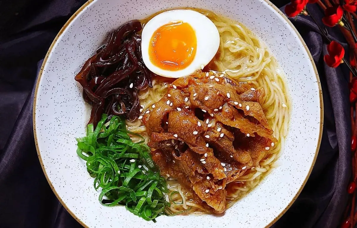 Beef Ramen, 1. Original Ten Ten Men, 2. Beef Ramen, 3. Tori Miso Men, 4. Karaage Men, 5. Tori Tan Tan Men, 6. Tori Curry Men, 7. Spicy Dry Men, 8. Chicken Karaage Curry Don, 9. Chicken Charsiu Don, 10. Gyoza