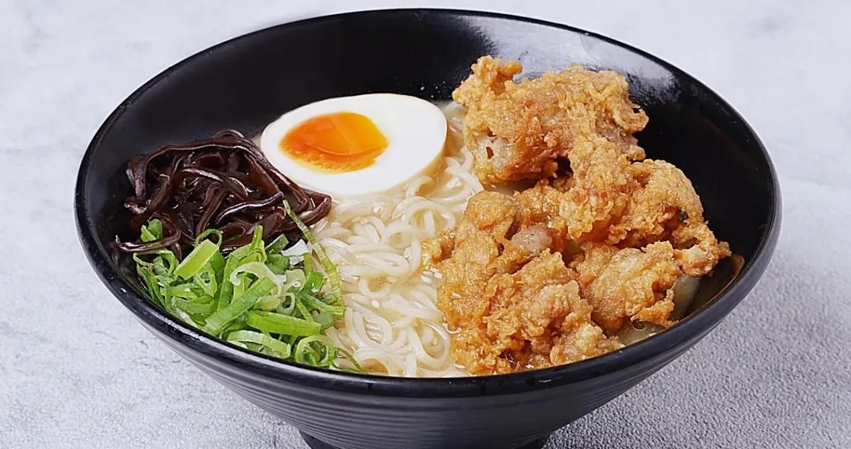 Karaage Men, 1. Original Ten Ten Men, 2. Beef Ramen, 3. Tori Miso Men, 4. Karaage Men, 5. Tori Tan Tan Men, 6. Tori Curry Men, 7. Spicy Dry Men, 8. Chicken Karaage Curry Don, 9. Chicken Charsiu Don, 10. Gyoza