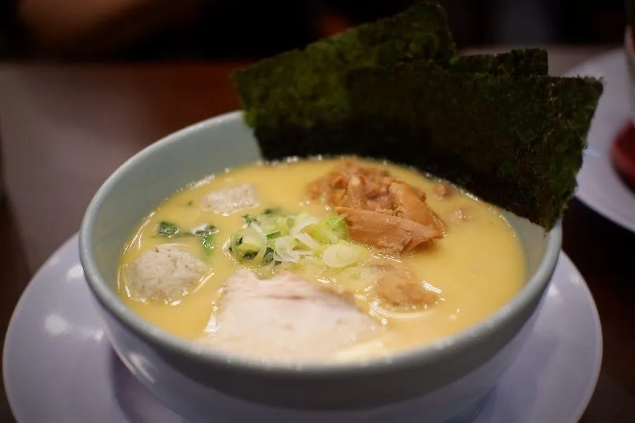 Toripaitan Ramen Miso, 1. Toripaitan Ramen Ekstrim, 2. Toripaitan Ramen Shoyu, 3. Tan-Tan Men, 4. Spicy Ramen, 5. Toripaitan Ramen Miso, 6. Toripaitan Ramen Shio, 7. Tokyo Ramen, 8. Hokkaido Ramen, 9. Tsukemen, 1. Chicken Katsu, 2. Gyoza