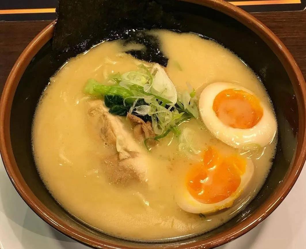 Toripaitan Ramen Shoyu, 1. Toripaitan Ramen Ekstrim, 2. Toripaitan Ramen Shoyu, 3. Tan-Tan Men, 4. Spicy Ramen, 5. Toripaitan Ramen Miso, 6. Toripaitan Ramen Shio, 7. Tokyo Ramen, 8. Hokkaido Ramen, 9. Tsukemen, 1. Chicken Katsu, 2. Gyoza