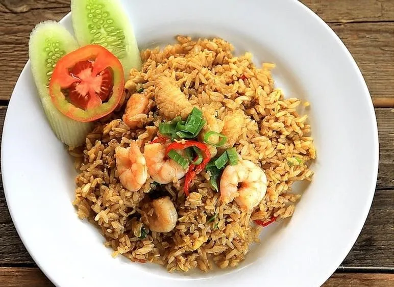 Nasi Goreng Seafood, 1. Ikan Steam Hongkong, 2. Cumi Saus Telur Asin, 3. Kepiting Saus Butter Garlic, 4. Udang Bakar Madu Pedas, 5. Kerang Kampak Steam Bawang Putih, 6. Lobster BBQ with Cheese, 7. Nasi Goreng Seafood, 8. Mie Goreng Seafood, 9. Fuyunghai Kepiting, 10. Tazmania