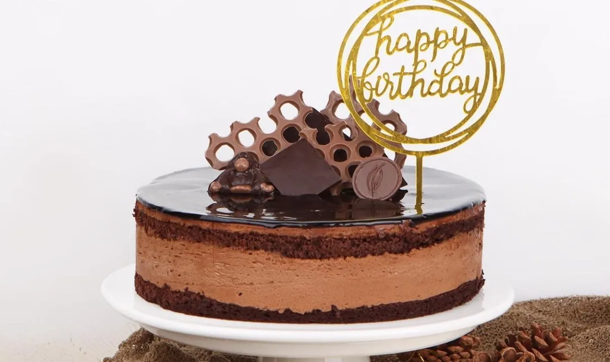 Choco Monkey, 1. Triple Decker, 2. Tiramisu, 3. Cookies Cream Layers, 4. Choco Monkey, 5. Pudding Cheese Cake, 6. Red Velvet, 7. Two Seasons, 8. Milky O Cake, 9. Black Forest, 10. Mix Fudge Brownies
