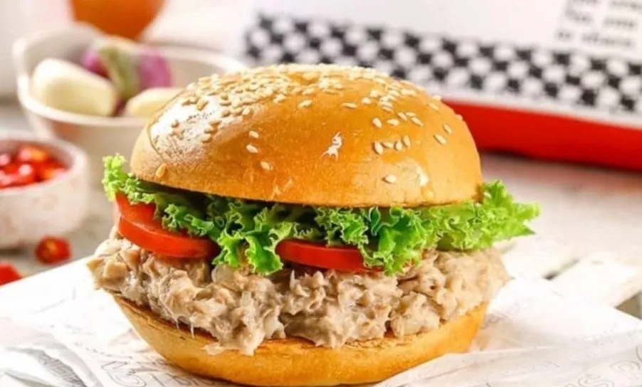 Tuna Fish Sandwich, Jenis Sandwich di Raffael’s Sandwich, Menu Club Sandwich, Menu Sub Sandwich, Menu Sandwich