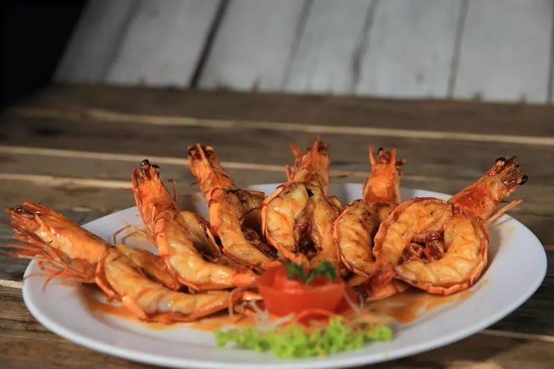Udang Bakar Madu Pedas, 1. Ikan Steam Hongkong, 2. Cumi Saus Telur Asin, 3. Kepiting Saus Butter Garlic, 4. Udang Bakar Madu Pedas, 5. Kerang Kampak Steam Bawang Putih, 6. Lobster BBQ with Cheese, 7. Nasi Goreng Seafood, 8. Mie Goreng Seafood, 9. Fuyunghai Kepiting, 10. Tazmania