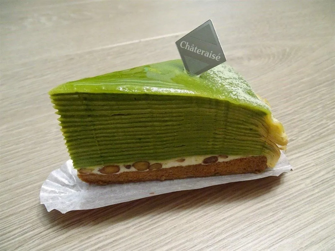 Uji Matcha Mille Crepes, 1. Strawberry Shortcake, 2. Fuwa Fuwa Rollcake, 3. Legendary Fresh Cream Cake, 4. Éclair, 5. Fluffy Souffle Cheese Cake, 6. Fruit Chocolate Cake, 7. Japanese Apple Pie, 8. Uji Matcha Mille Crepes, 9. Cute Panda Whole Cake, 10. Granola Oat Cookies