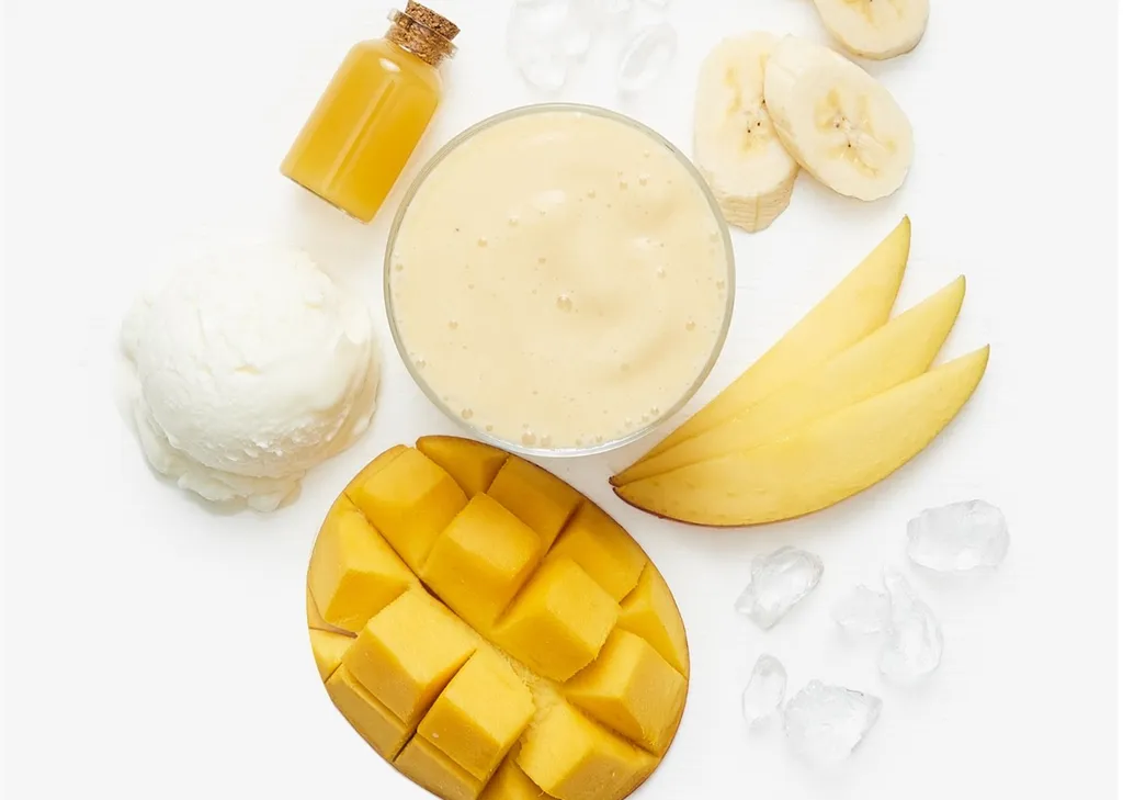 Mango Magic, 1. All Berry Bang, 2. Strawberry Squeeze, 3. Banana Buzz, 4. Protein Supreme, 5. Pure Eden, 6. Energizer Juice, 7. Lean and Green Juice, 8. Mango Tango Crush, 9. Watermelon Lychee Crushed, 10. Mango Magic, 11. Veggie Juice