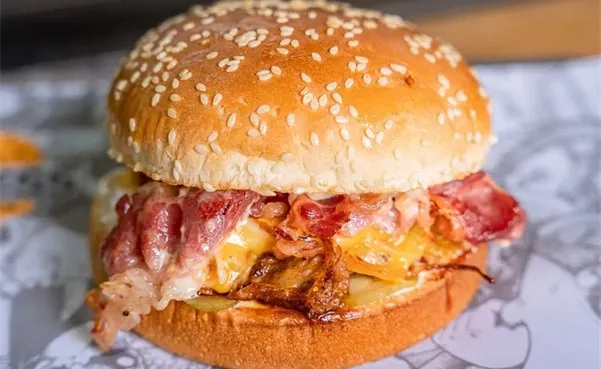 Bakken, 1. The Lemmy, 2. Bakken, 3. Buurner Sliders, 4. Joey Bellodona, 5. Motley Burc, 6. Brugeria, 7. Sabbath Burger, 8. The Great Southern Trendkill, 9. Butterkill, 10. Enter Sandwich, 11. Pilly Anselmo, 12. Madball