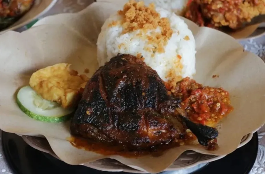 Bebek Bakar