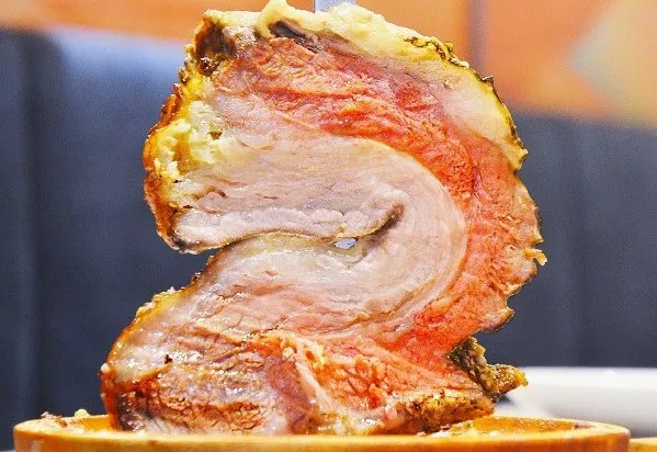 Beef Belly, Aturan Makan dan Variasi Menu di Fogo, Menu Buffet, Menu Daging, Menu Dessert