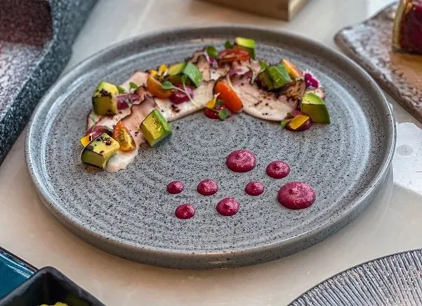 Pulpo Al Olivo, 1. Lomo Saltodo, 2. Asado, 3. Ceviche Wasabi, 4. Pulpo Al Olivo, 5. Pulpo Ala Basra, 6. Suspiro Nikkei, 7. Duck Gyoza, 8. Hotate Truffle, 9. Chupe Udon, 10. Tuna Foie Gras, 11. Nikudito, 12. Henshin Wagyu