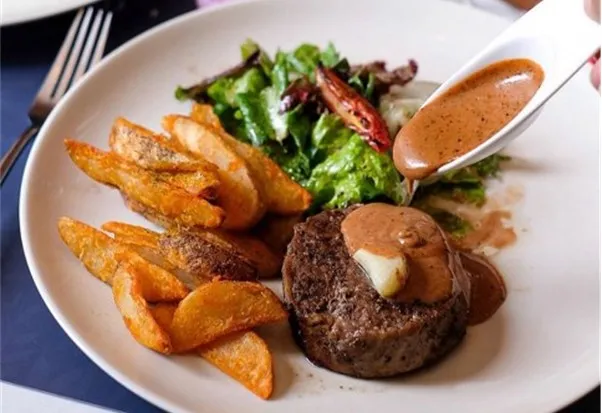 Steak de Porto, Porto Bistreau, Torigen Izakaya, Nanny’s Pavilion, Pinoterrace, Foresta Coffee, Oval Bar &amp; Lounge, Hallo Alaska, Pinetta Pizza