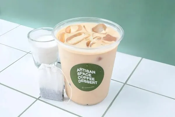 Earl Grey Milk Tea, 1. Vanilka, 3. Café Caribbean, 4. Caramelo Salgado, 5. Bonita, 6. Pandan Latte, 7. Booster, 1. Butterfly Cinnamon, 2. Earl Grey Milk Tea, 3. Pinky Winky