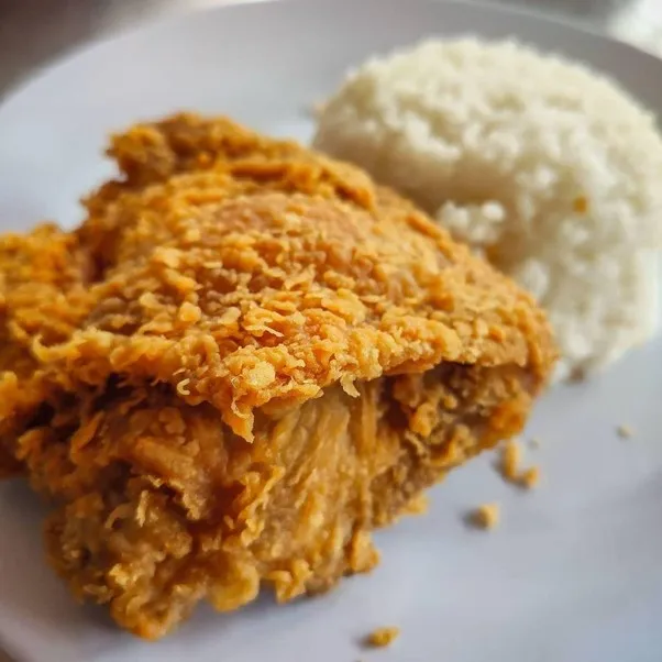 Nasi Dada, 1. Nasi Sayap, 2. Nasi Paha Bawah, 3. Nasi Dada, 4. Paket Nasi Teh Sosro/Frestea, 5. Paket Nasi Es Teh, 6. Burger, 7. Steak, 8. Spaghetti, 9. French Fries