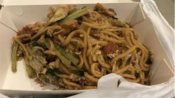 Bakmi Tomat, 1. Kepiting Bakau Saus Padang, 2. Lobster Laksamana Beehoon Soup, 3. Calamari, 4. Shellfish Seafood Fiesta Pasta, 5. Bakmi Tomat, 6. Kepiting Saus Lada Hitam, 7. Spaghetti Prawn Salted Egg Sauce, 1. Chicken Steak with Mushroom Sauce, 2. Nasi Pedas Lima Sambal, 3. Nasi Ulam