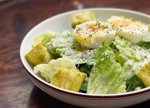 Caesar Salad, 1. Escargot Le Quartier, 2. Foie Gras Poele “Cassis”, 3. Parisian Mushroom Soup, 4. Roasted Half Chicken, 5. Norwegian Salmon Steak, 6. Stone Baked Pizza White Ham & Truffle Oil, 7. Angel Hair Aglio Olio, 8. Grilled Salmon, 9. Farfalle Carbonara, 10. Caesar Salad