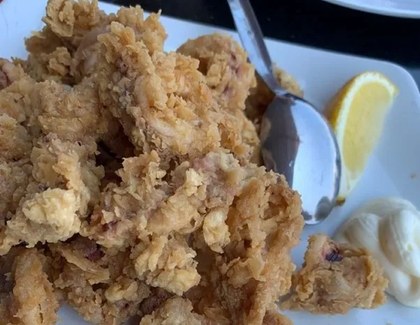 Calamari, 1. Kepiting Bakau Saus Padang, 2. Lobster Laksamana Beehoon Soup, 3. Calamari, 4. Shellfish Seafood Fiesta Pasta, 5. Bakmi Tomat, 6. Kepiting Saus Lada Hitam, 7. Spaghetti Prawn Salted Egg Sauce, 1. Chicken Steak with Mushroom Sauce, 2. Nasi Pedas Lima Sambal, 3. Nasi Ulam