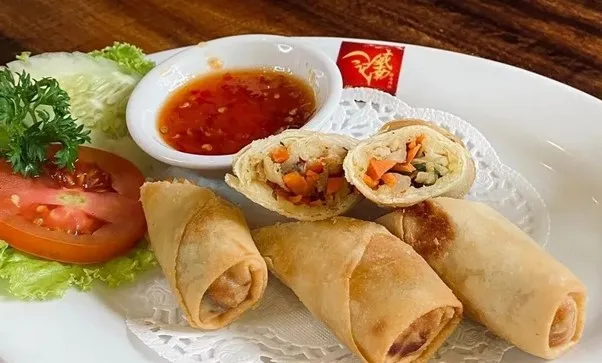 Spring Roll with Chicken and Vegetables, Menu Signature Chicken dan Signature Chicken Rice, Menu Poultry, Menu Mie, Appetizer