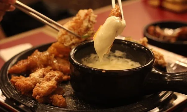 Cheese Fondue, 1. Beef Rib Rolling Cheese, 2. Rolling Cheese Chicken Wings, 3. Budae Jjigae, 4. Cheese Fondue, 5. Seafood Pajeon, 6. Corn Tea, 7. Martabak Bingsoo, 8. Gyeran Jjim, 9. Japchae, 10. Cheesy Smoked Beef