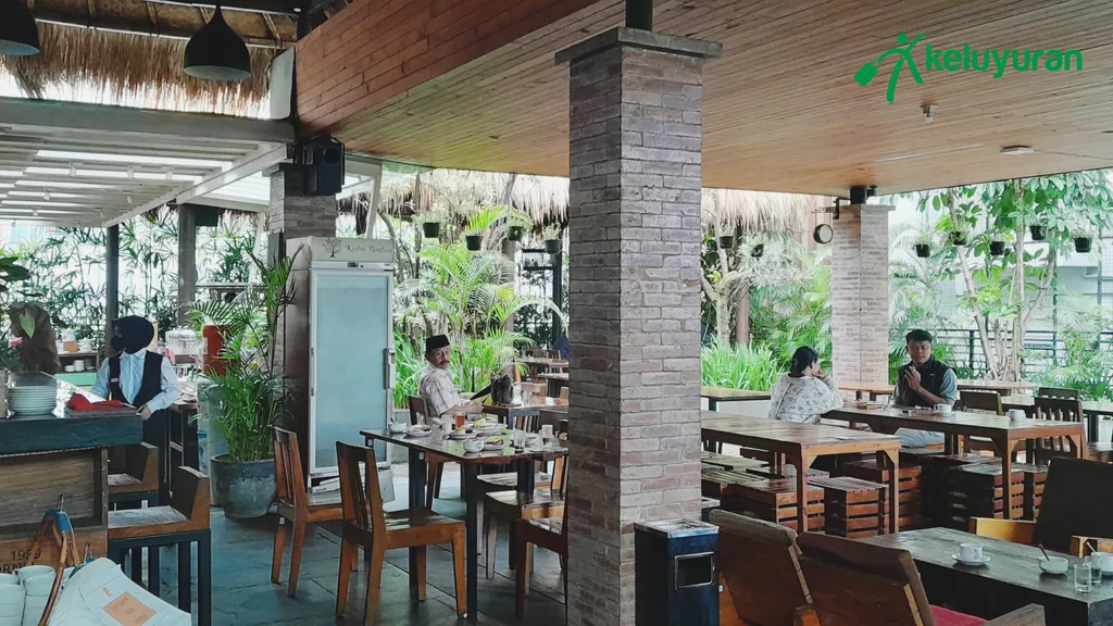 V hotel & residence-6_, Tentang V Hotel and Residence, Review Hotel, Review 'Kedai Rimbun' V Hotel and Residence, Fasilitas Umum Hotel