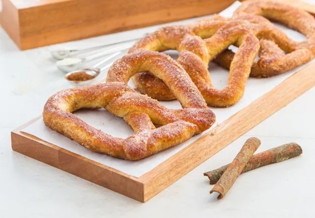 Cinnamon Sugar, 1. Original Pretzel, 2. Caramel Almond, 3. Cinnamon Sugar, 4. Triple Cheese, 5. Cheese Galore Pretzel, 6. Cheesy Dog Bites, 7. Almond Choco Cream Cheese Stix, 8. Cheezy Pretzel Dog, 9. Éclair Stix, 10. Almond Cheese Cream Stix, 11. Pepperoni