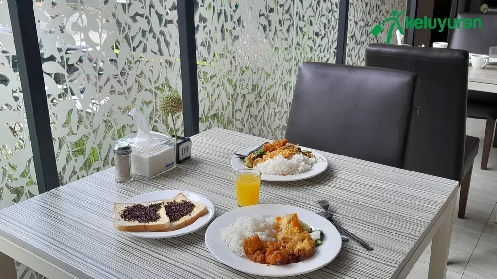 Grand Sovia Hotel-12_, Tentang Hotel, Review Kamar Hotel, Review Restoran, Fasilitas Hotel